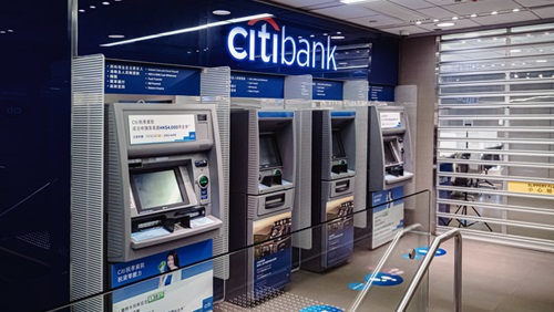 Display Urban Banks by station