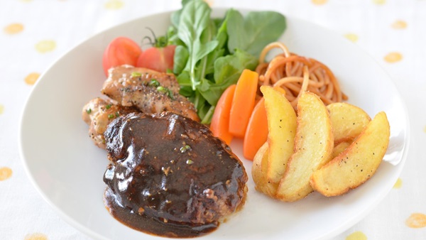 Display Family Restaurants by station