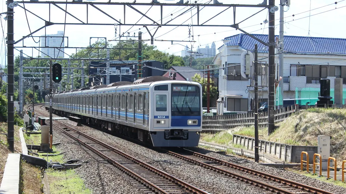 Seibu Ikebukuro Line 6000 series train heading towards Akitsu Station