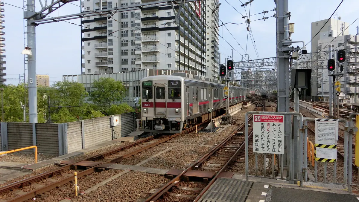 Tobu Kameido Line 10000 series train heading to Hikifune Station