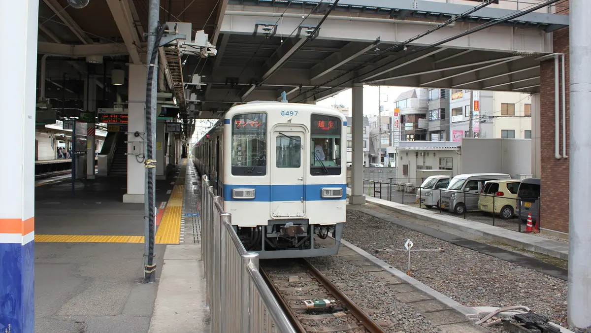 Tobu Ogose Line 8000 series train waiting to depart at Sakado Station