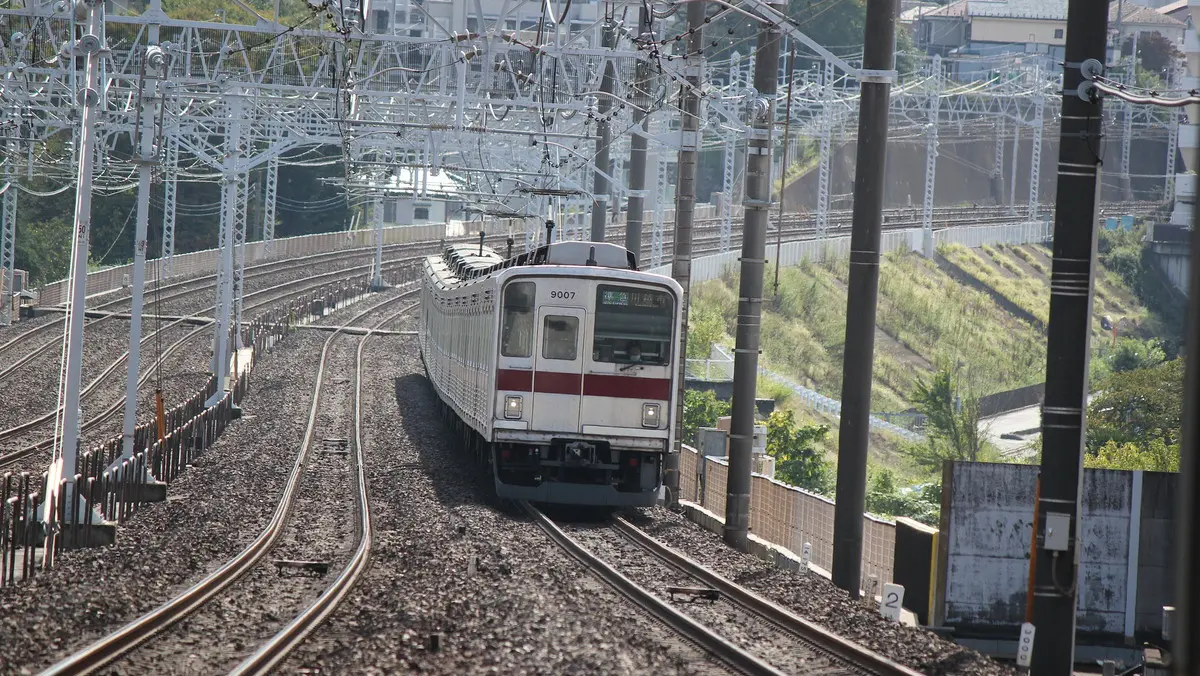 Tobu Tojo Line 9000 series train heading to Asakadai Station