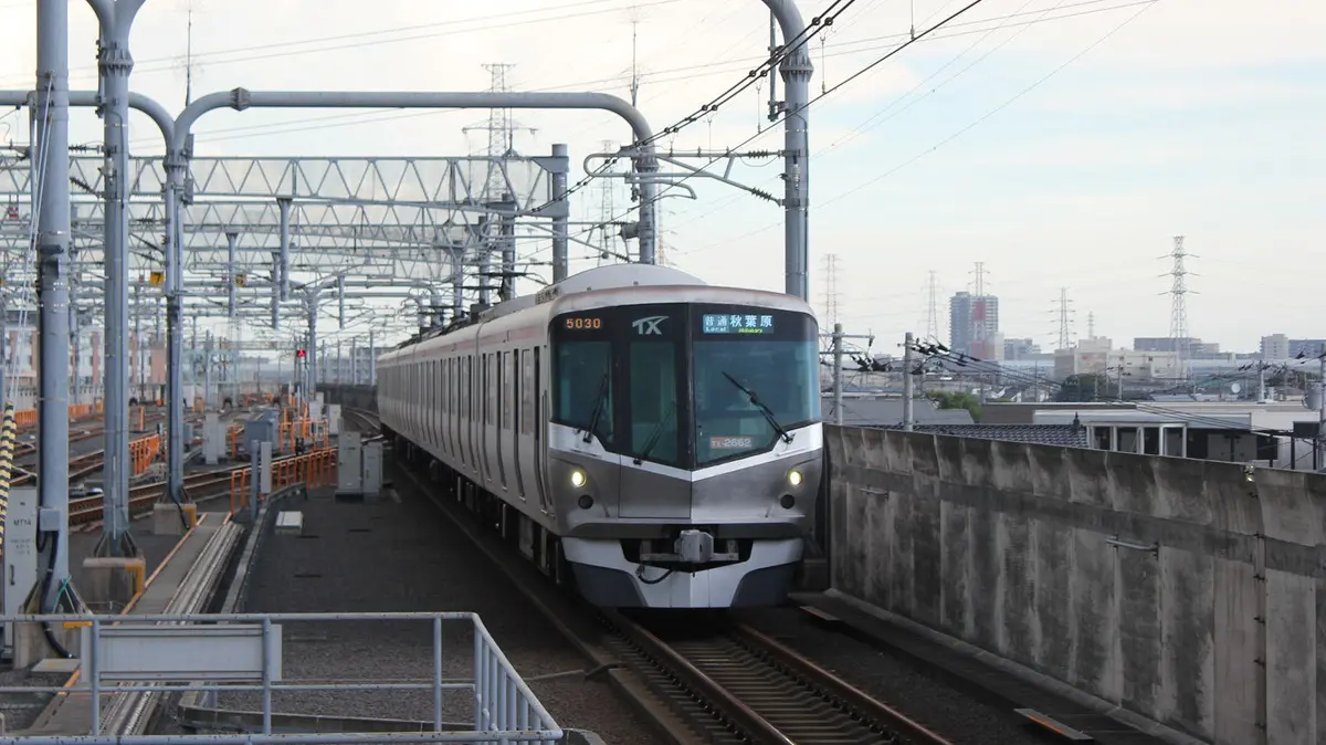 Tsukuba Express TX-2000 series train arrives at Yashio Station